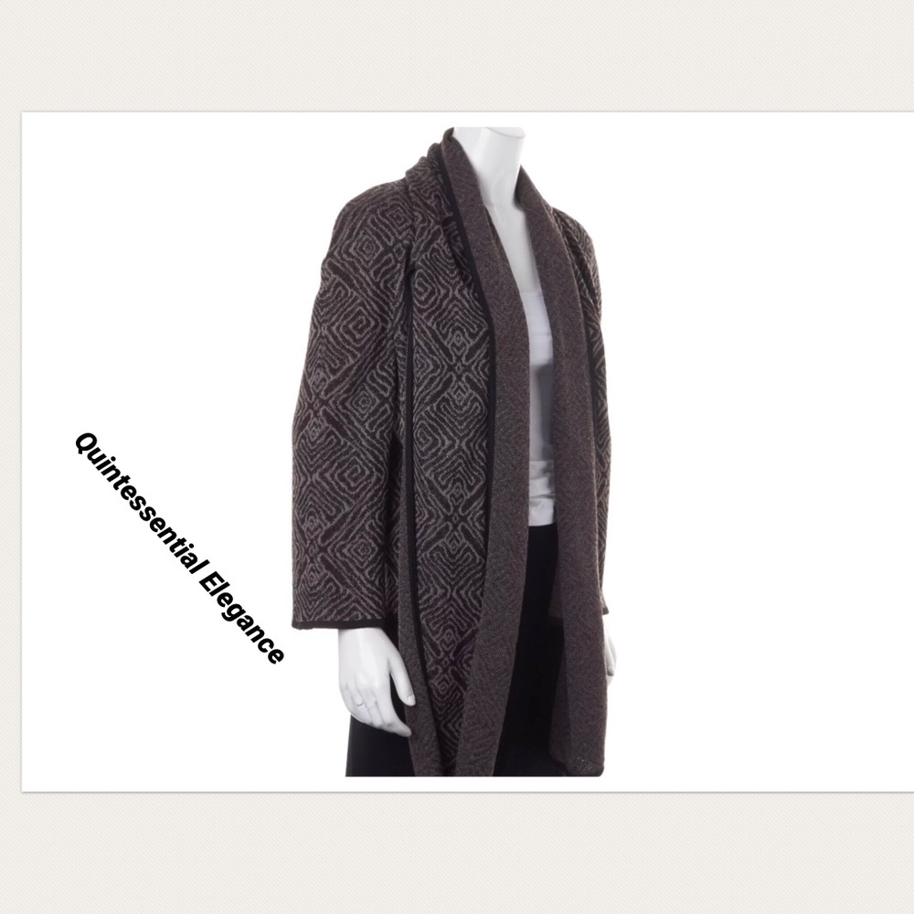 ST. JOHN Knit Cardigan / Sweater - Picture 3 of 6